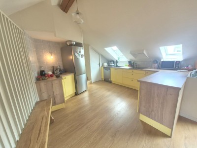 APPARTEMENT T4 A VENDRE - ST ETIENNE FAURIEL - 118.5 m2 - 220000€