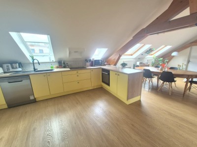APPARTEMENT T4 A VENDRE - ST ETIENNE FAURIEL - 118.5 m2 - 220000€