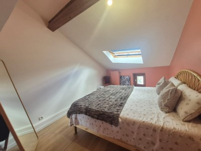 APPARTEMENT T4 A VENDRE - ST ETIENNE FAURIEL - 118.5 m2 - 220000€