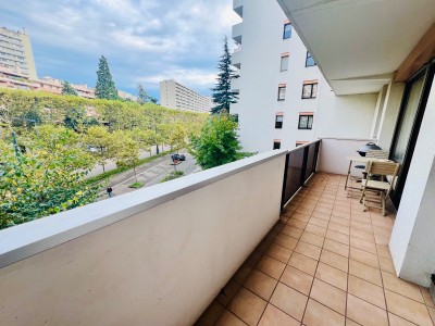 F4 De 102 m2 avec balcon A VENDRE - ST ETIENNE FAURIEL - 102.46 m2 - 189 000 €