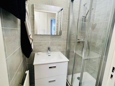F4 De 102 m2 avec balcon A VENDRE - ST ETIENNE FAURIEL - 102.46 m2 - 189 000 €