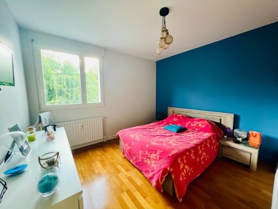 F4 De 102 m2 avec balcon A VENDRE - ST ETIENNE FAURIEL - 102.46 m2 - 189 000 €