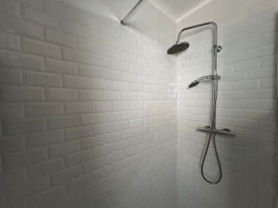 APPARTEMENT T4 A VENDRE - ST ETIENNE FAURIEL - 70 m2 - 135000€