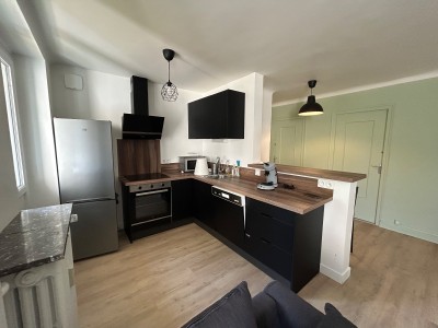 APPARTEMENT T4 A VENDRE - ST ETIENNE FAURIEL - 70 m2 - 135000€