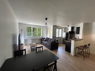 APPARTEMENT T4 A VENDRE - ST ETIENNE FAURIEL - 70 m2 - 135000€