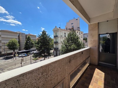 APPARTEMENT T4 A VENDRE - ST ETIENNE FOURNEYRON - 100.31 m2 - 165 000 &euro;