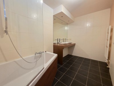 APPARTEMENT T4 A VENDRE - ST ETIENNE FOURNEYRON - 100.31 m2 - 165 000 &euro;