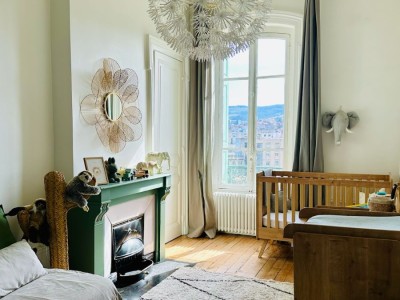 F4 de 146 m2 sur les hauteurs d Albert Thomas A VENDRE - ST ETIENNE Hauteur de la place Albert Thomas - 147.37 m2 - 230 000 €