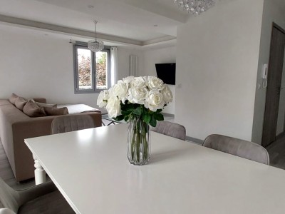APPARTEMENT T4 - ST ETIENNE JACQUARD - 77.44 m2 - 137000€