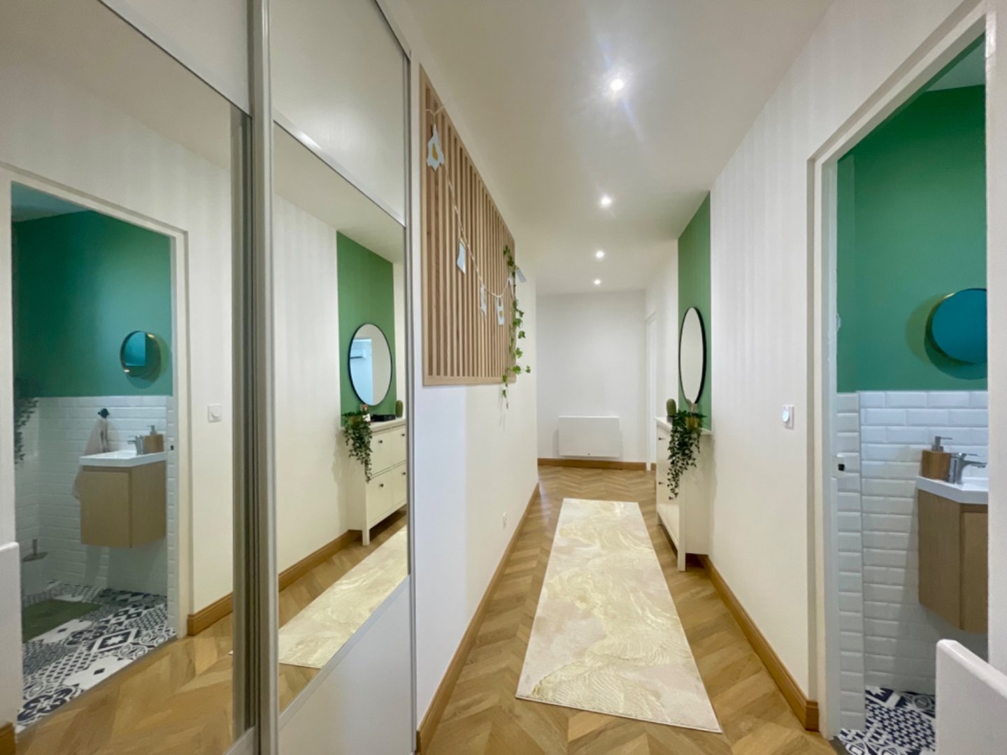 Appartement coup de coeur rénové balcon garage - ST ETIENNE JACQUARD - 102 m2 - 164 000 &euro;