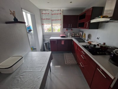 APPARTEMENT T4 A VENDRE - ST ETIENNE LA METARE - 92 m2 - 99000€