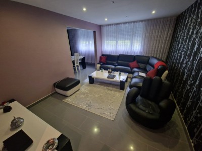 APPARTEMENT T4 A VENDRE - ST ETIENNE LA METARE - 92 m2 - 99000€