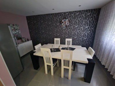 APPARTEMENT T4 A VENDRE - ST ETIENNE LA METARE - 92 m2 - 99000€
