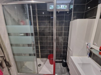 APPARTEMENT T4 A VENDRE - ST ETIENNE LA METARE - 92 m2 - 99000€