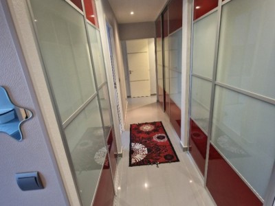 APPARTEMENT T4 A VENDRE - ST ETIENNE LA METARE - 92 m2 - 99000€