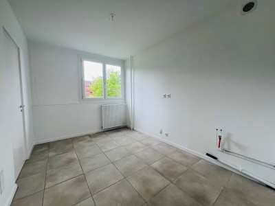 F4 Saint-Etienne La Mtare A VENDRE - ST ETIENNE La Mtare - 80.09 m2 - 92000€