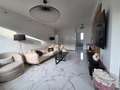 APPARTEMENT T4 A VENDRE - ST ETIENNE LA METARE - 73.16 m2 - 88 000 €