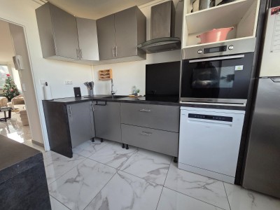 APPARTEMENT T4 A VENDRE - ST ETIENNE LA METARE - 73.16 m2 - 88 000 €