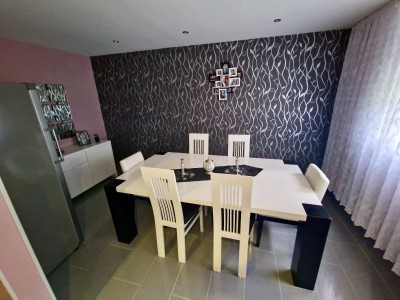APPARTEMENT T4 A VENDRE - ST ETIENNE LA METARE - 92 m2 - 89 000 €