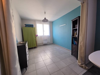 APPARTEMENT T4 A VENDRE - ST ETIENNE MONTAUD - 79 m2 - 90�000�&euro;