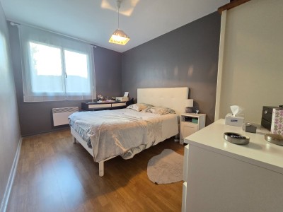 APPARTEMENT T4 A VENDRE - ST ETIENNE MONTAUD - 79 m2 - 90�000�&euro;