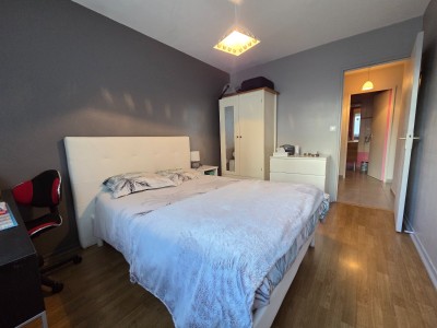 APPARTEMENT T4 A VENDRE - ST ETIENNE MONTAUD - 79 m2 - 90�000�&euro;