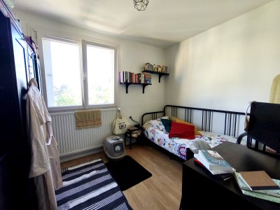 APPARTEMENT T4 A VENDRE - ST ETIENNE MONTAUD - 83.6 m2 - 89 500 €