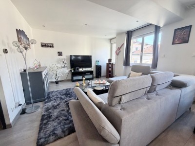 APPARTEMENT T4 A VENDRE - ST ETIENNE Secteur Croix Mission - 90.11 m2 - 115 000 &euro;