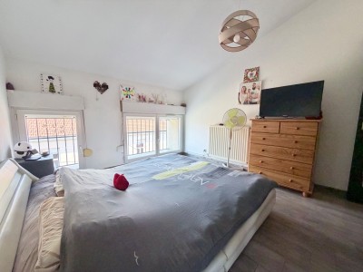 APPARTEMENT T4 A VENDRE - ST ETIENNE Secteur Croix Mission - 90.11 m2 - 115 000 &euro;