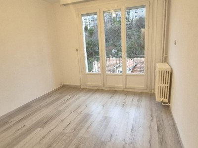 APPARTEMENT T4 A VENDRE - ST ETIENNE TARDY - 80.35 m2 - 83�000�&euro;