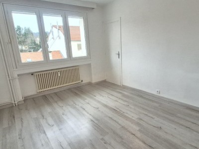 APPARTEMENT T4 A VENDRE - ST ETIENNE TARDY - 80.35 m2 - 83�000�&euro;
