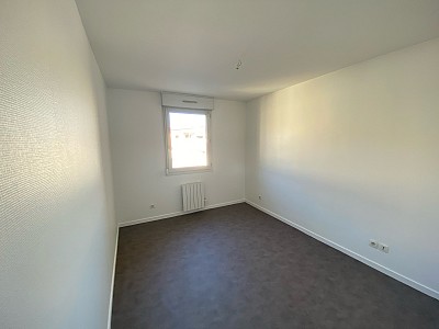 APPARTEMENT T5 - MONISTROL SUR LOIRE - 70 m2 - LOUÉ