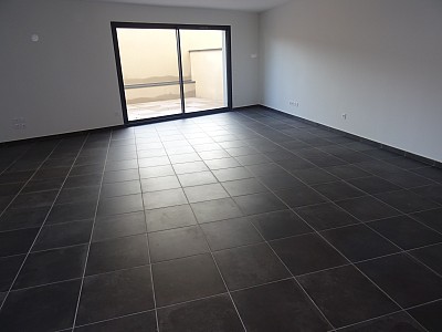 APPARTEMENT T5 - ST ETIENNE BEL AIR - 101.28 m2 - LOUÉ