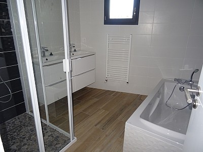 APPARTEMENT T5 - ST ETIENNE BEL AIR - 101.28 m2 - LOUÉ