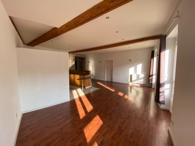 APPARTEMENT T5 - ST ETIENNE CENTRE VILLE - 106.7 m2 - LOUÉ