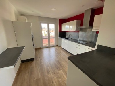 APPARTEMENT T5 - ST ETIENNE CHAVANELLE - 98.81 m2 - LOUÉ