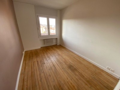 APPARTEMENT T5 - ST ETIENNE CHAVANELLE - 98.81 m2 - LOUÉ