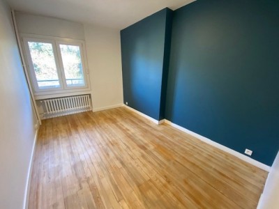 APPARTEMENT T5 - ST ETIENNE CHAVANELLE - 98.81 m2 - LOUÉ