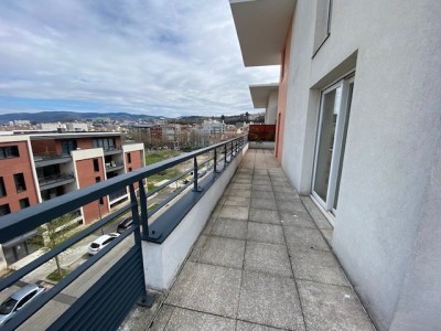 APPARTEMENT T5 A LOUER - ST ETIENNE CITE DESIGN/CARNOT - 97.06 m2 - 1034€ charges comprises par mois