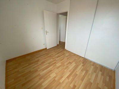 APPARTEMENT T5 A LOUER - ST ETIENNE CITE DESIGN/CARNOT - 97.06 m2 - 1034€ charges comprises par mois