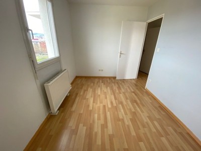 APPARTEMENT T5 A LOUER - ST ETIENNE CITE DESIGN/CARNOT - 97.06 m2 - 1034€ charges comprises par mois