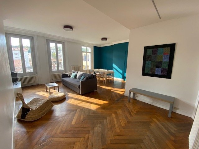 APPARTEMENT T5 A LOUER - ST ETIENNE PLACE CARNOT - 101.1 m2 - 773 &euro; charges comprises par mois