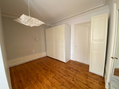 APPARTEMENT T5 A LOUER - ST ETIENNE QUARTIER TREFILERIE - 110 m2 - 700 &euro; charges comprises par mois