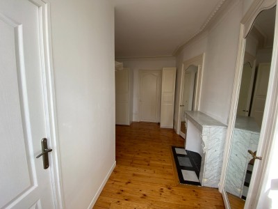 APPARTEMENT T5 A LOUER - ST ETIENNE QUARTIER TREFILERIE - 110 m2 - 700 &euro; charges comprises par mois
