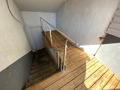 APPARTEMENT T5 A LOUER - ST ETIENNE SECTEUR PIETONS - 103.68 m2 - 960 € charges comprises par mois