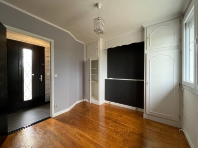 APPARTEMENT T5 A VENDRE - ST CYPRIEN - 115 m2 - 257000€