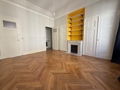APPARTEMENT T5 A VENDRE - ST ETIENNE Albert Thomas - 141.09 m2 - 199000€