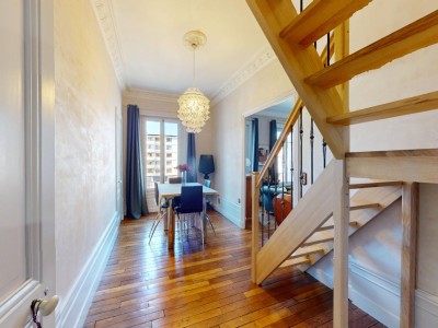 APPARTEMENT T5 A VENDRE - ST ETIENNE BADOUILLERE - 130.16 m2 - 232 000 €