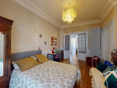 APPARTEMENT T5 A VENDRE - ST ETIENNE BADOUILLERE - 130.16 m2 - 232 000 €