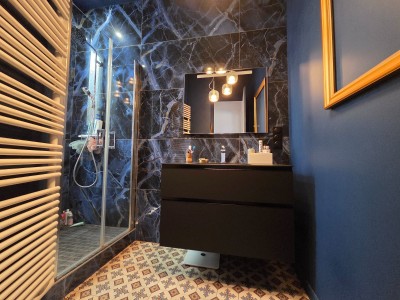 APPARTEMENT T5 A VENDRE - ST ETIENNE BADOUILLERE - 130.16 m2 - 232 000 €